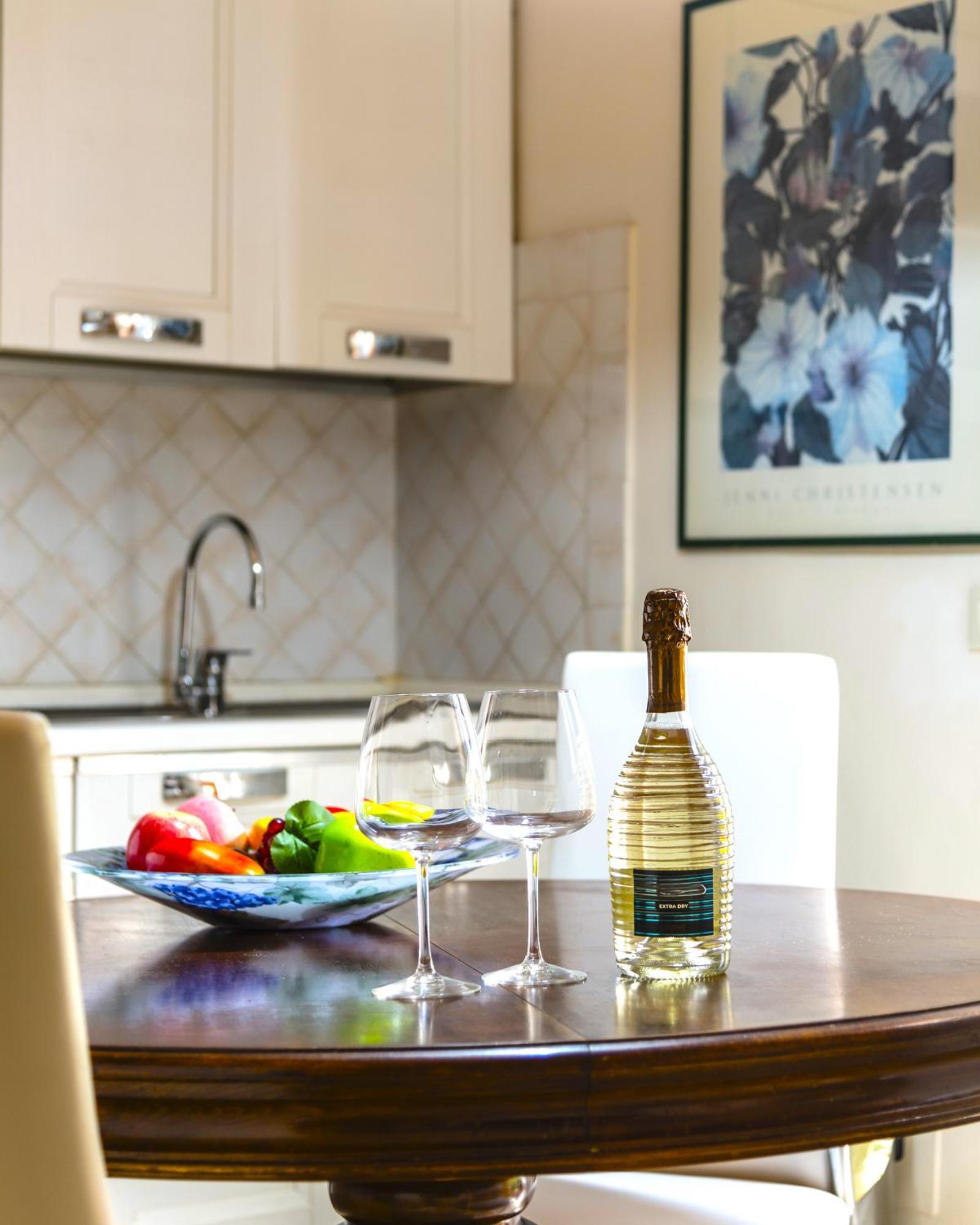 Apartamento Hostly-La Casa Di Marta-Two Steps From The Tower Pisa Exterior foto